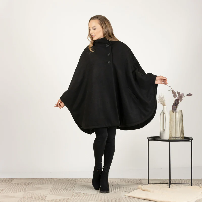 Relaxed fit wool poncho