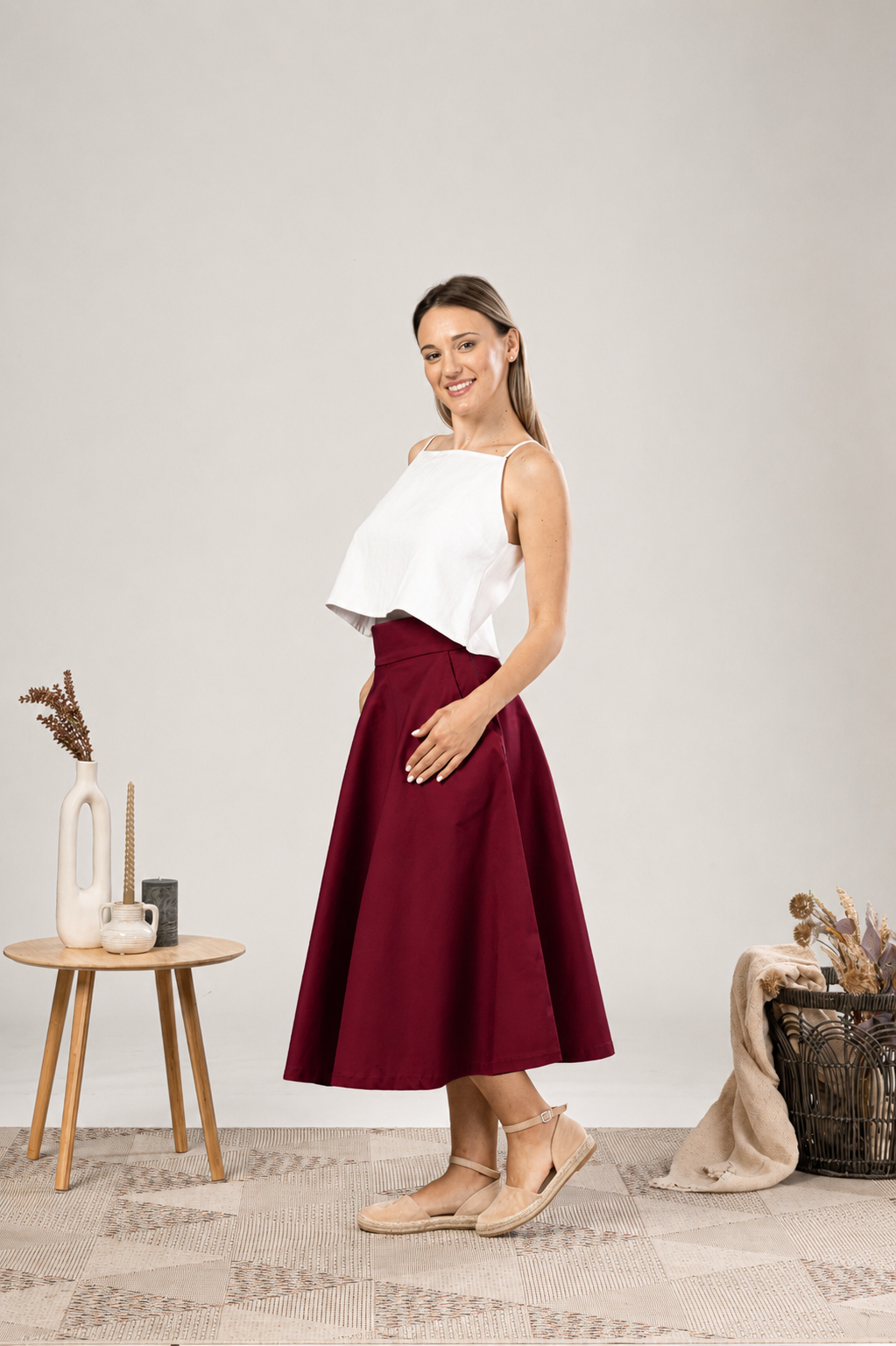 Eleganter Midi-Tellerrock in Burgunderrot