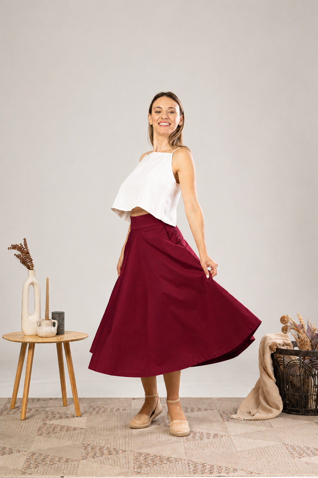 Eleganter Midi-Tellerrock in Burgunderrot
