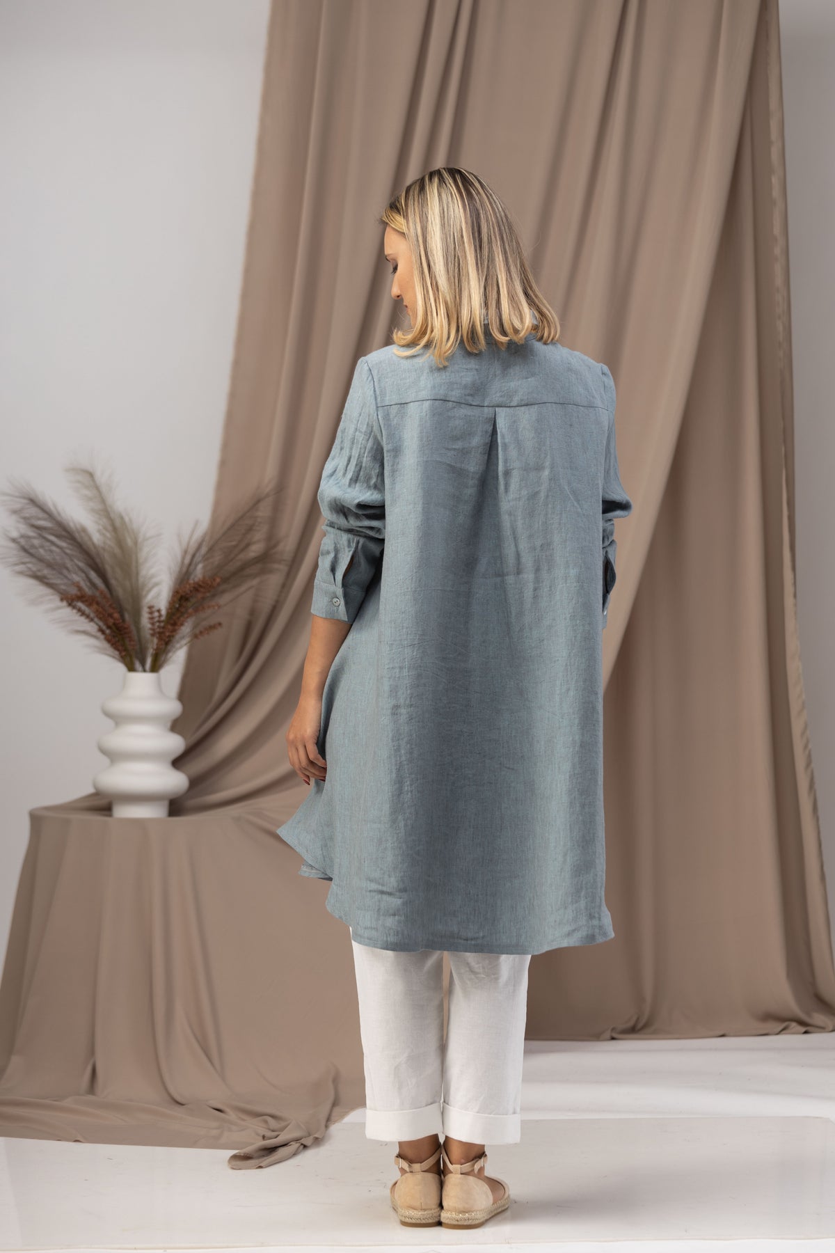 Must-Have Linen Tunic - from Nikka Place | Effortless fashion for easy living