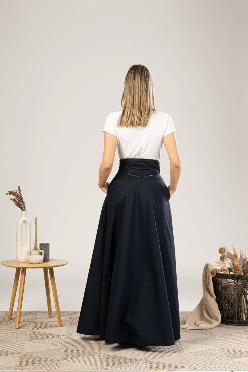 Back view of black Victorian skirt