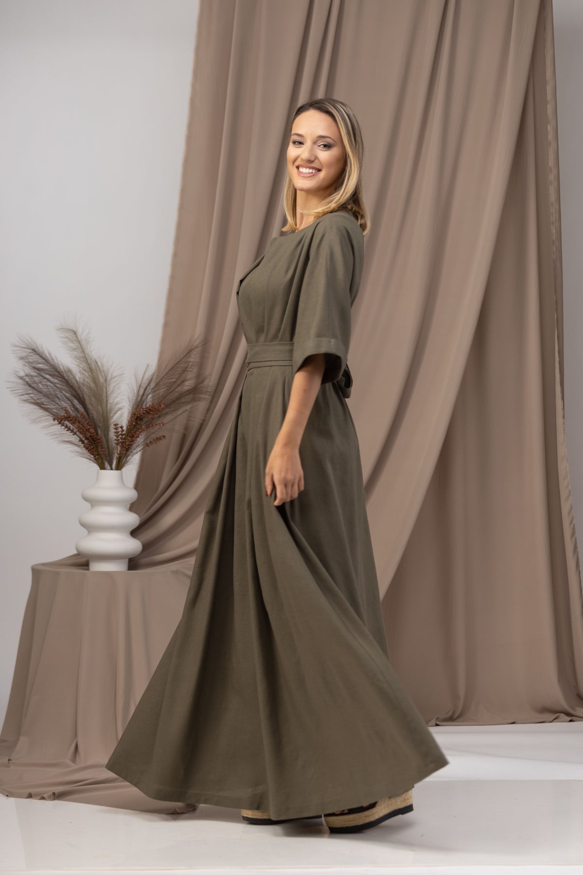 Side view of Italian linen summer dress with pockets