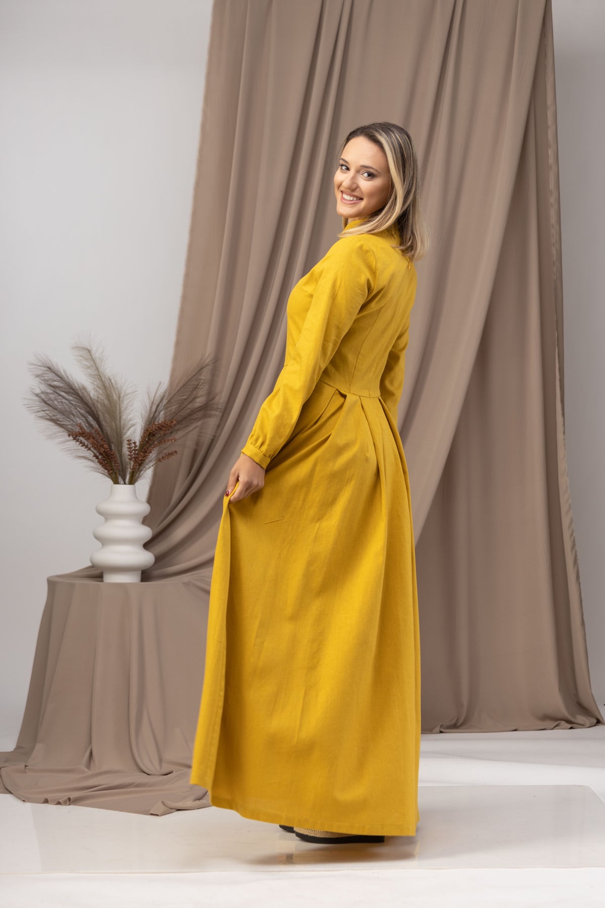 Natural and relaxed look Linen Prairie Maxi Dress - from NikkaPlace | Effortless fashion for easy living