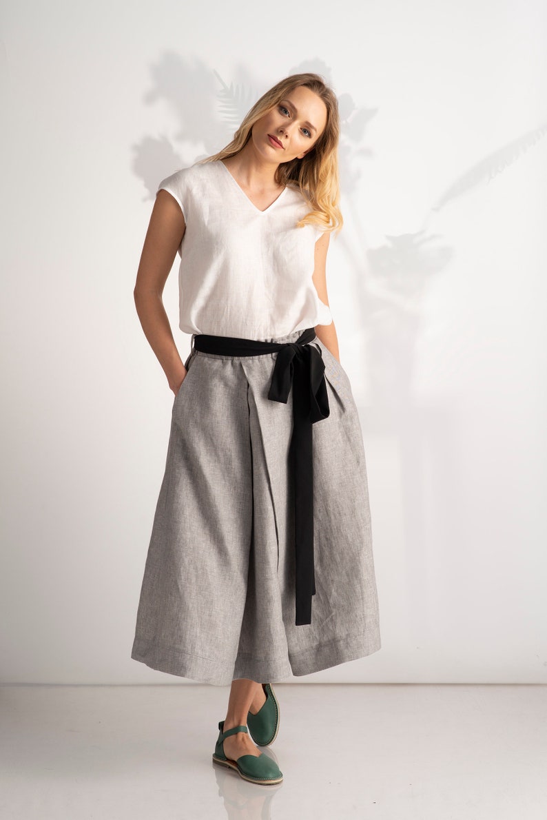 Linen midi skirt with pockets