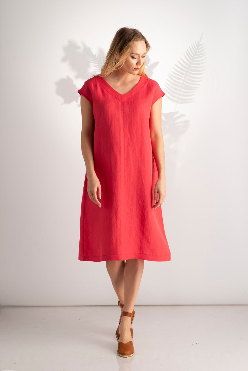 Minimalist Linen Dress in multiple colors - from NikkaPlace | Effortless fashion for easy living