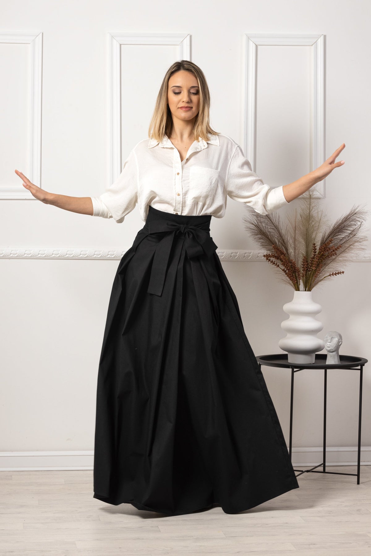 Elegant Black High Waist Pleated Maxi Skirt in cotton