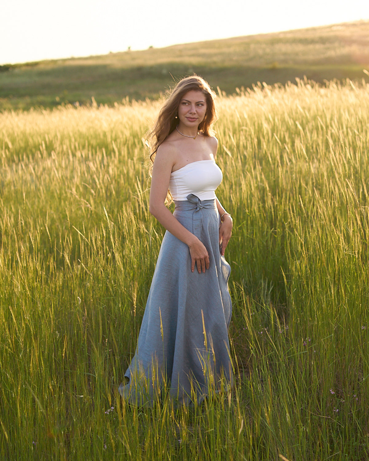 Maxi linen skirt side view