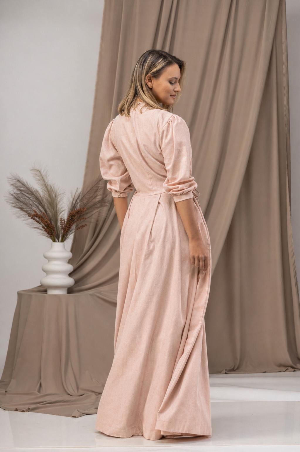 Back view of maxi linen dress