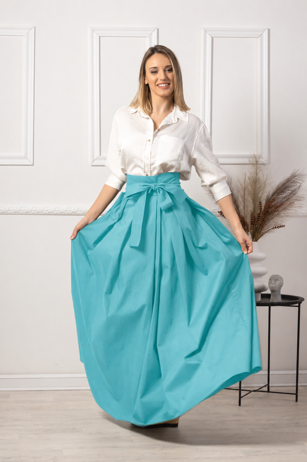 Cotton skirt in turquoise color