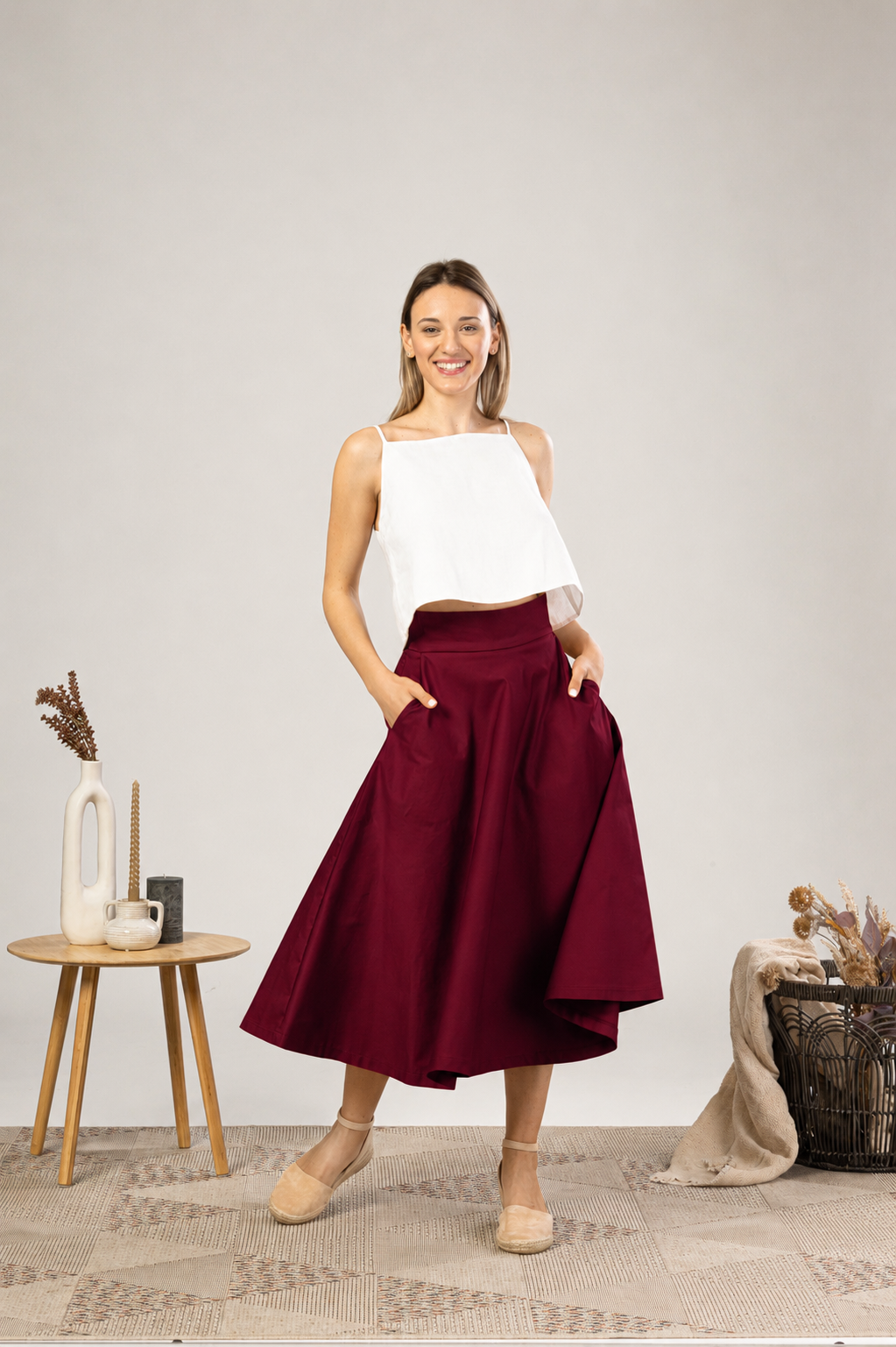 Eleganter Midi-Tellerrock in Burgunderrot