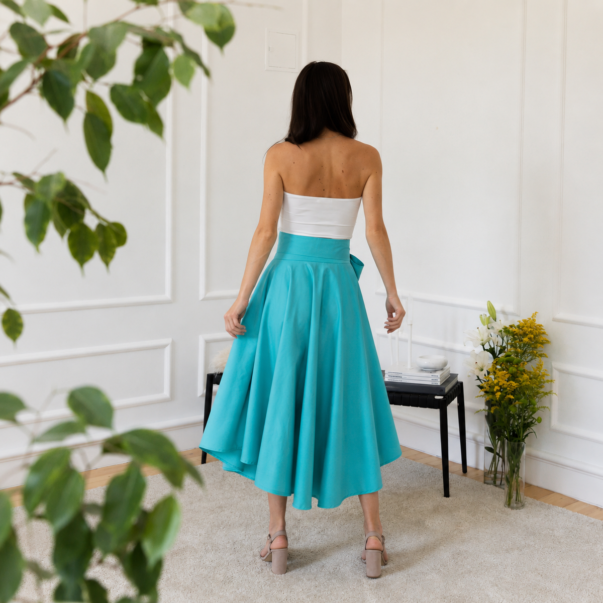 Back view of high waist cotton skirt
