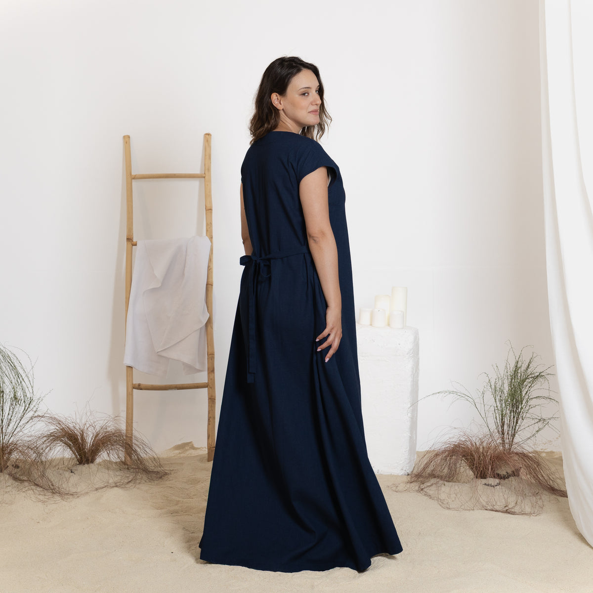 Side view of maxi linen dress 