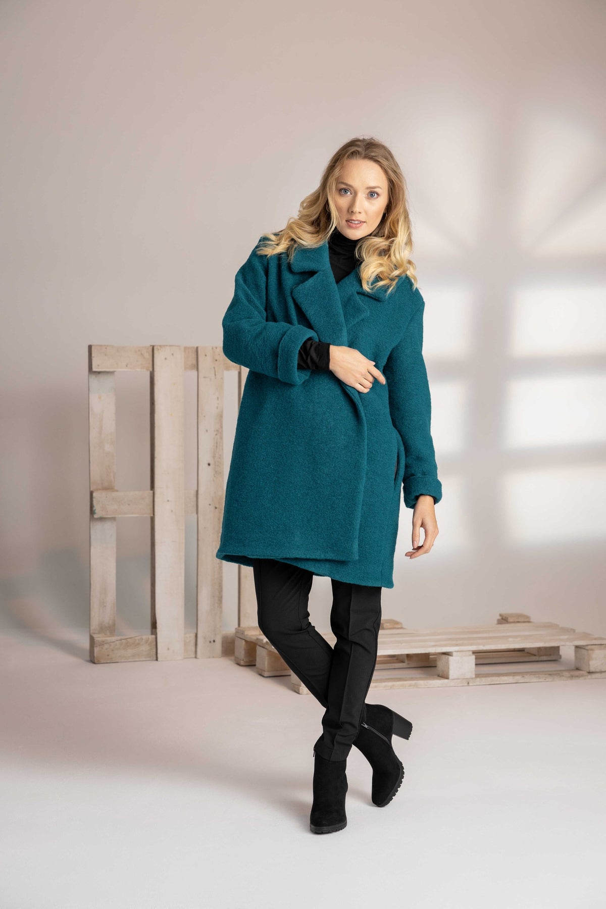 Oversized Coat for Layering - from NikkaPlace | Effortless fashion for easy living